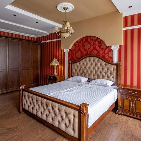 Romari Проспект Свободи 39 Lviv Eksteriør bilde